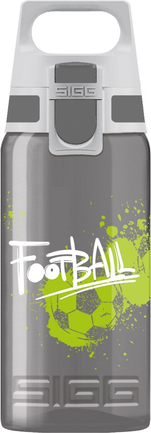 SIGG Viva One vattenflaska football tag, produkten från en annan vinkel
