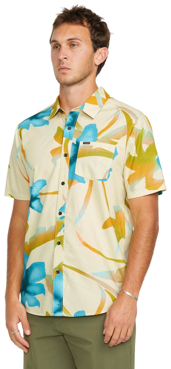 Volcom Tracers Floral SS skjorta ljusbeige, produkten från en annan vinkel 1